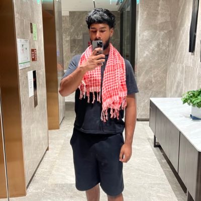 zzakac's profile picture. 