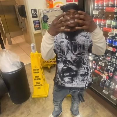 stoppdatt's profile picture. Whatsdadeal?