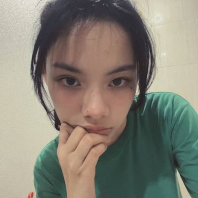 nnanimari's profile picture. | いつも裸足で歩く