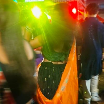 Shudh_Desi_Babe's profile picture. weirdly weirdest weirdo⚕️