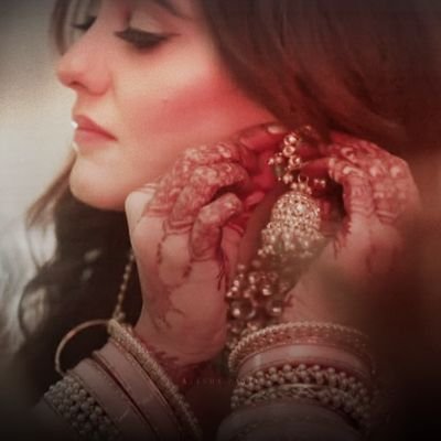 sairatxmimo's profile picture. 