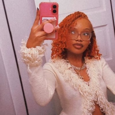 tuesbelletee's profile picture. 27 • ⚢ • nsu & aau alumna • creative director • 🐩