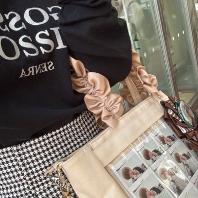 senn_2525_'s profile picture. 