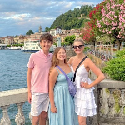 xoRachelPitzel's profile picture. Mom Life | Travel | Fashion | Beauty | Dogs | Wellness Sometimes Funny - My IG @xo.rachelpitzel 💕 San Diego ☀️ rachelpitzel@gmail.com