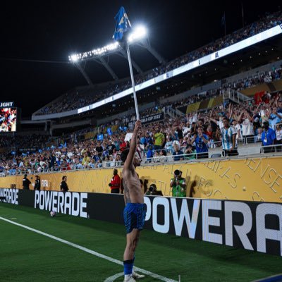 AA55__55's profile picture. سعودي 🇸🇦 بكالوريوس موارد بشرية .. إن لم يكن مركزي بالصف الاول أمام.. ماعاد تفرق معي لو كنت قبل الاخير.!!