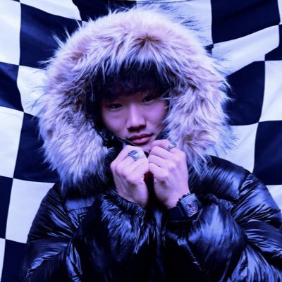 rquii_'s profile picture. ⁺⋆"is there a world where we can be alone?" ⋆⁺ | posters | wallows enthusiast | f1 | ukyt | music ❤️‍🔥