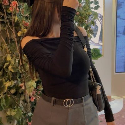 nyikomarlene's profile picture. ✈️ Catch flights, not feelings 💋