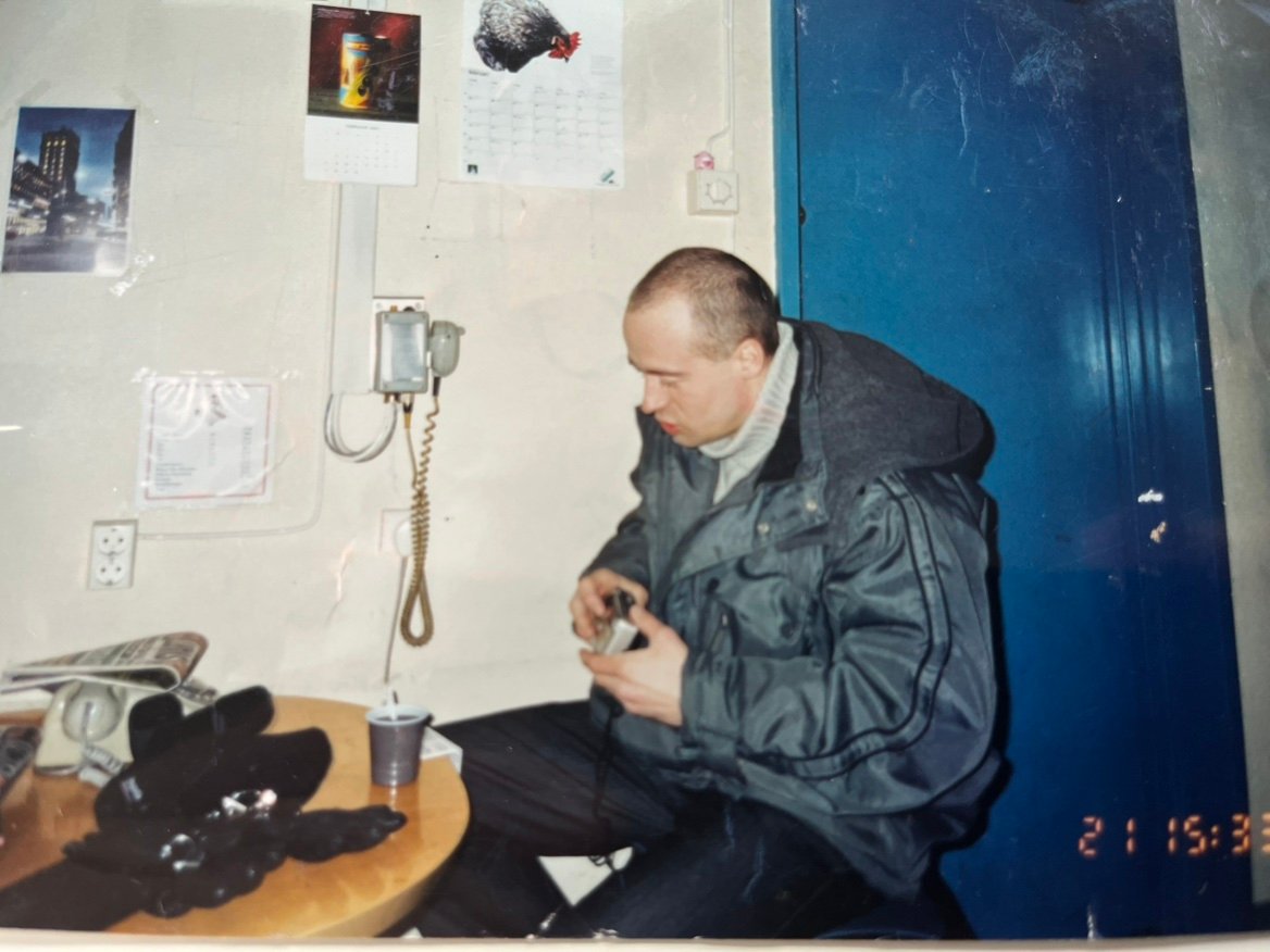 PeterLind70's profile picture. bild tagen på mig av medlem i då hemliga svenska CSG i tunnelbanan. Civila Spanings Gruppen var inbäddad militärt underrättelseförband i Falck Security.