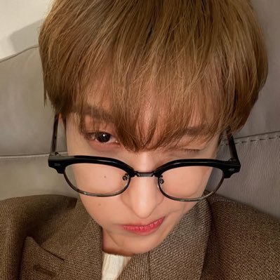 bestboiseokmin's profile picture. deekay popper 🌻🌟 fan account