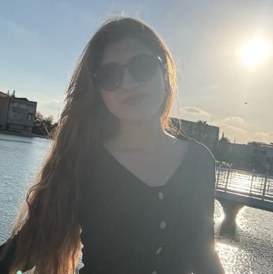 loveaybuk's profile picture. Ben bir garipp 🎓🎒