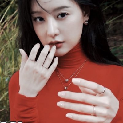 KIMSJIIWON's profile picture. Blooming in one summer night. Upcoming: #DoctorX