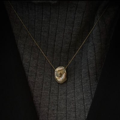 theblogp's profile picture. بين العبث والمعنى—أنا والفكرة التي تخطر فجأة، هنا.