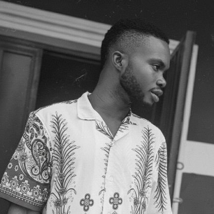 KingFola_'s profile picture. @yungfola | Web3 trailblazer!  Atomic Habits addict: Crushing systems over dreams | @Arsenal  | Naija Rooted | Globalist