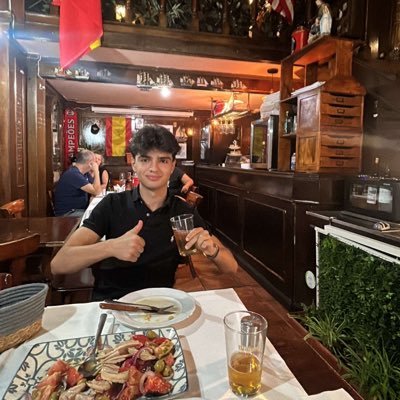 drnnaaron's profile picture. Software Developer & Graphic Designer