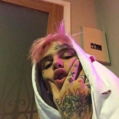 Kadirkoskr's profile picture. serseri tarzıyla gezen centilmen biri