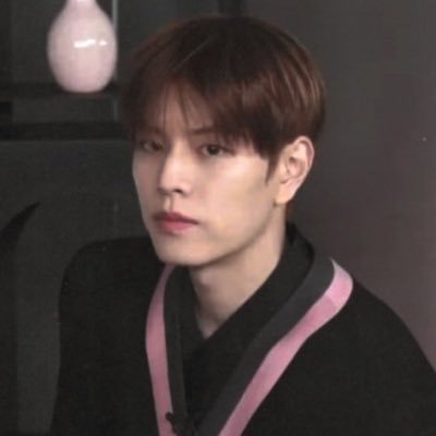 Lllpskz's profile picture. #방찬: here i am, right there by your side’ ~ 🐶🤍