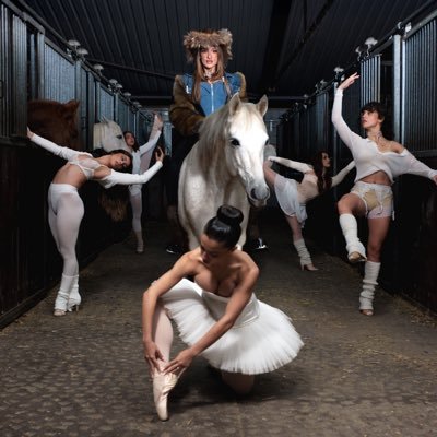 LunaKi's profile picture. “Tu Lady” 🩰 OUT NOW 🩰