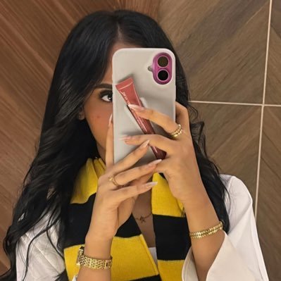 iNona_11's profile picture. @ittihad 💛 Image designer 🏞️