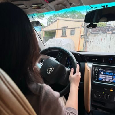 jneecve's profile picture. 