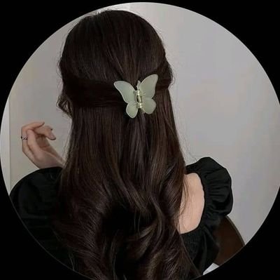 besho20x's profile picture. وبنفسي كافيه و مكتفيه و لخلق ربي غنيه ومستغنيه  ..👑🤍