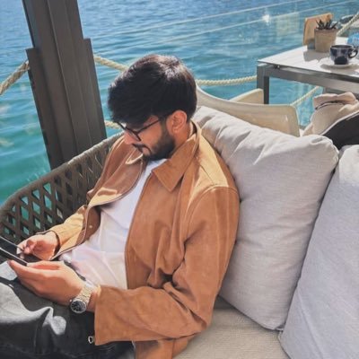 saranshjain_01's profile picture. Building https://t.co/QfgjMGHarG while consulting d2c brands on freelance basis! Designer by choice, Perfomance Marketer by circumstances.