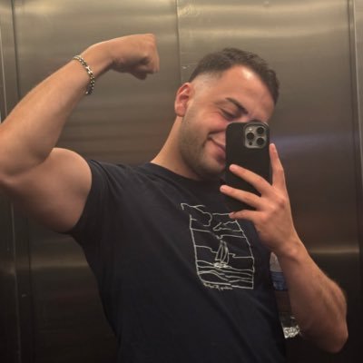 ersun_yanal07's profile picture. Fenerbahçe 💛💙