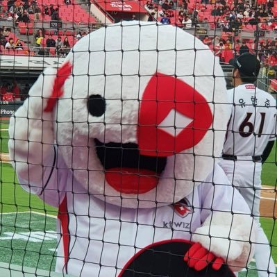 vvicddory's profile picture. 