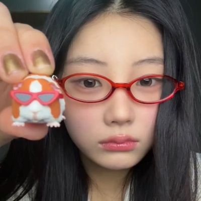 onlyourpigi's profile picture. 