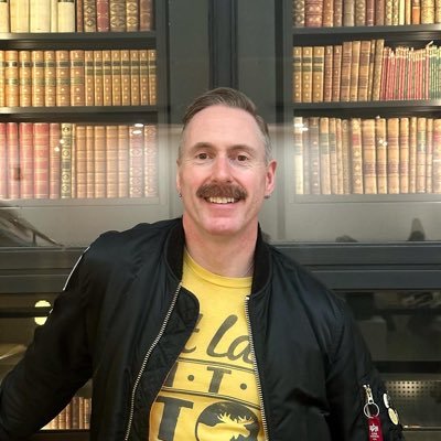 dactahu's profile picture. 🌈 Author of 𝐓𝐡𝐞 𝐃𝐢𝐚𝐫𝐲 𝐨𝐟 𝐀𝐧𝐝𝐲 𝐀𝐧𝐠𝐮𝐬. A massive part of my dimensional transcendentalism is shared with @obrw