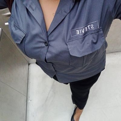 aboutgram's profile picture. crying over things i can't fix