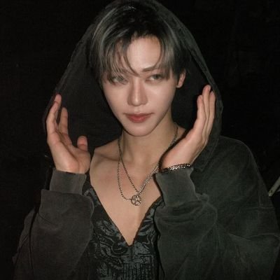 seannic01's profile picture. Prolonged Dead—Calm ⓘ Trapped In A Monde Too Torn, Never To Lead Joint 🫀- Not As Lively Ere. Floating In A Sea Of Pain.