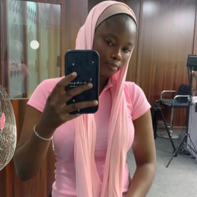 fateeabubakar04's profile picture. أَعُوذُ بِكَلِمَاتِ اللَّهِ التَّامَّاتِ مِنْ شَرِّ مَا خَلَقَ