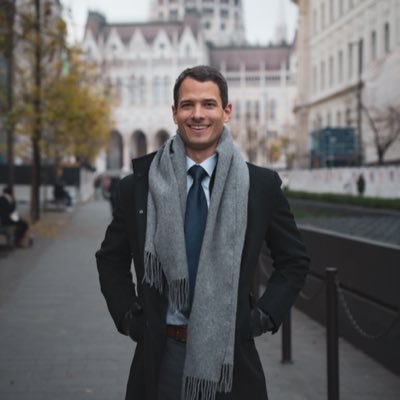 sebasnarjo's profile picture. PhD en Relaciones Internacionales | Traitleta 🏊🏃🚴Panameño 🇵🇦