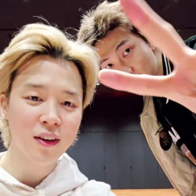 butterflybts_'s profile picture. moonchild🌙・
fan account for @BTS_twt •
together we're bulletproof 💜