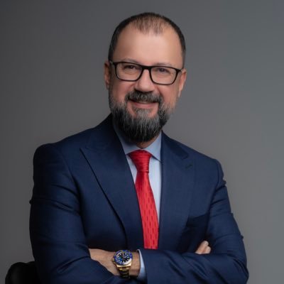 renas_ali_1977's profile picture. مقدم برامج حوارية