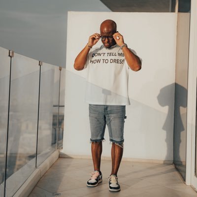 Rovalll_'s profile picture. Creative Director 🇬🇧 | Media & Marketing Manager ✨ | Gamer, Streamer & Content Creator 🚀 |