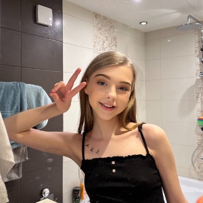 univ1225's profile picture. 