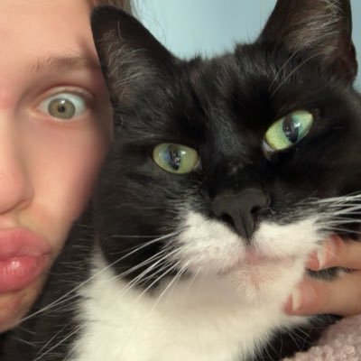 405inmyblood's profile picture. 23✨love taylor to the moon and to Saturn 🪐 Gracie Maisie Phoebe Shawn 1D Henry Ben Harry Ari Olivia Noah Lando Conan Sabrina Ed Alessi Erin Tate Billie