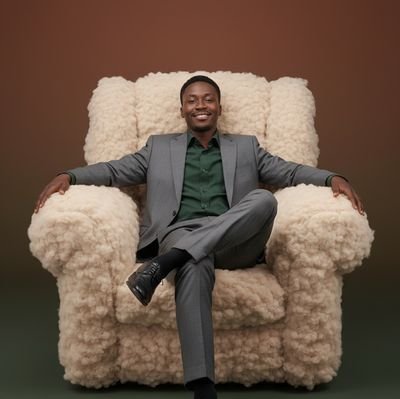 VisualsPhi1766's profile picture. Graphic & UX/UI designer crafting visuals that look great and work even better. Lover of clean, user-friendly design.