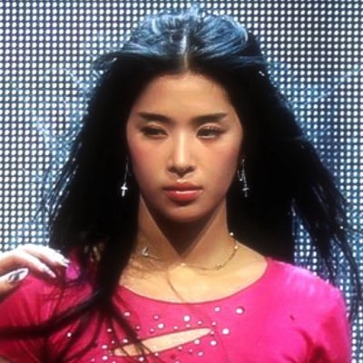 terracaughta's profile picture. 23, 🇵🇭 | terracotta fall