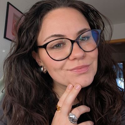 musicforluisa's profile picture. to the most inspiring people i know.
goodbye for now. love on tour forever.