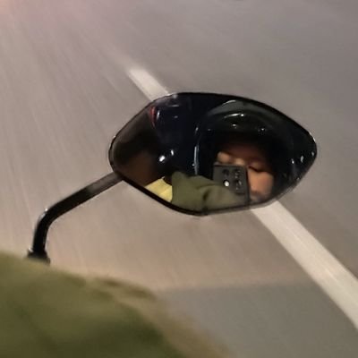 ursunfloo_'s profile picture. ngetweet waktu pingin aja✨🪐