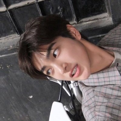 cyuise's profile picture. 私ができるロマンチックなことは、あなただけです、私の最愛のバイヤー、🍢🥂 閉店日なしでこの店に来てください 𝜗ৎ