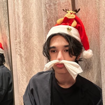 dempwoluvbb's profile picture. คิดถึงเจ้บเบิ้นว่ะแม่งเอ้ย