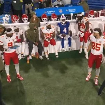 TheBookOfJalen's profile picture. All praise be to ALLAH ▪️ Philly All 4 Teams & College ▪️ #FlyEaglesFly ▪️Number 1 Jalen Hurts Fan ☝🏿 Owners of #ChiefsKingdom ▪️#TradeEmbiid 💩