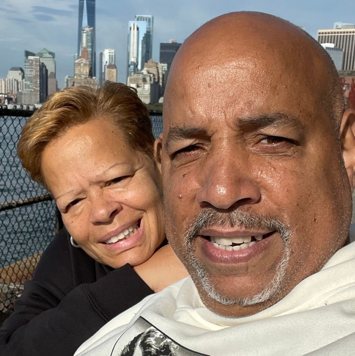 sdmegita's profile picture. 