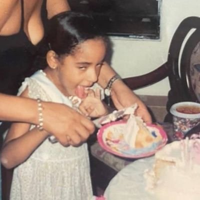 luforlunatic's profile picture. an afro caribbean girl failure character of a low budget sitcom written, directed and played by me