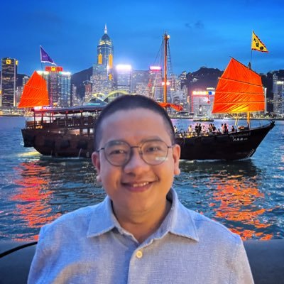 vincimendoza's profile picture. 🏳️‍🌈 very demure. very mindful.