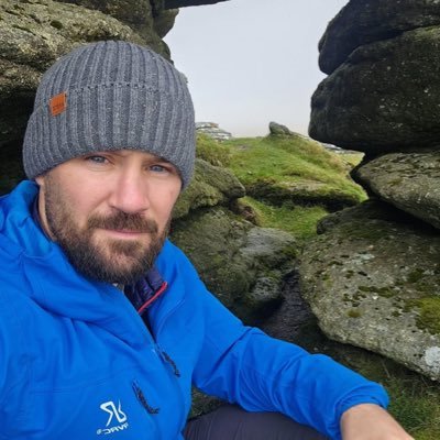 MomechoF37080's profile picture. 