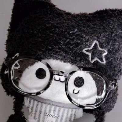 21AjEjhH0117023's profile picture. 🎶🥕🏈